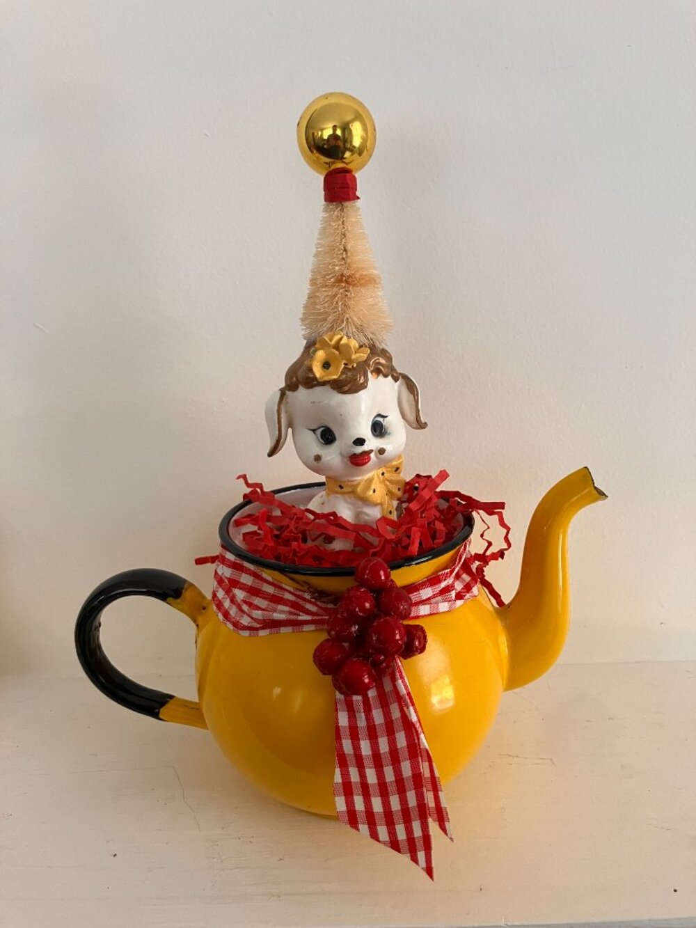 Vintage Christmas Dog and Cat Tabletop Decor = 1950's - Picture 2 of 13